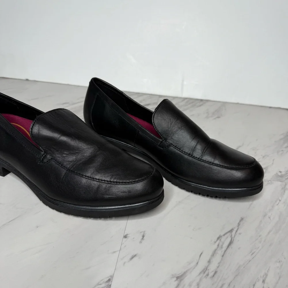 Munro Giselle Black Leather Loafer 9 1/2 W